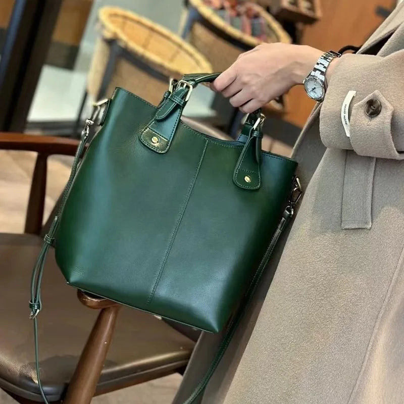 Bolsa feminina hobo Flora