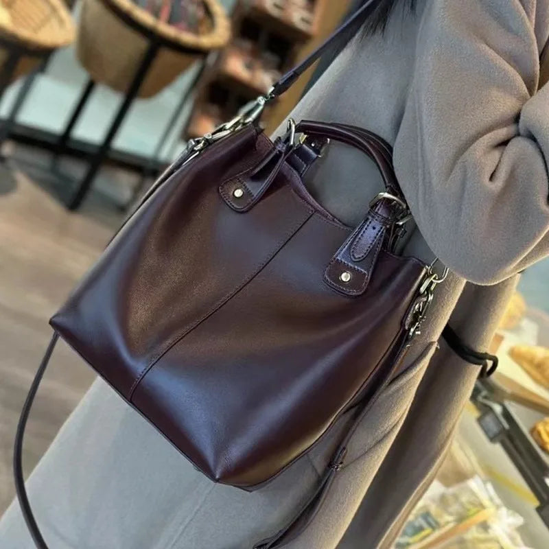 Bolsa feminina hobo Flora